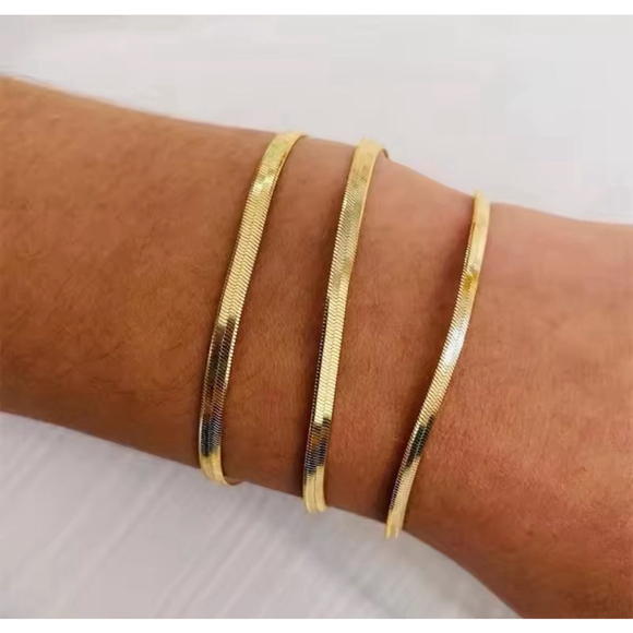 Boutique Jewelry - NEW Unisex 14k Gold Plated‎ Sterling Herringbone Bracelet, Size 7”